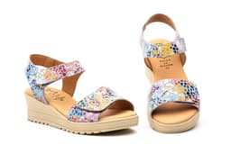 Sandalias Mujer Piel Gris Estampado Multi Tiras Adhesiva Alto Estilo ref. AE-1651